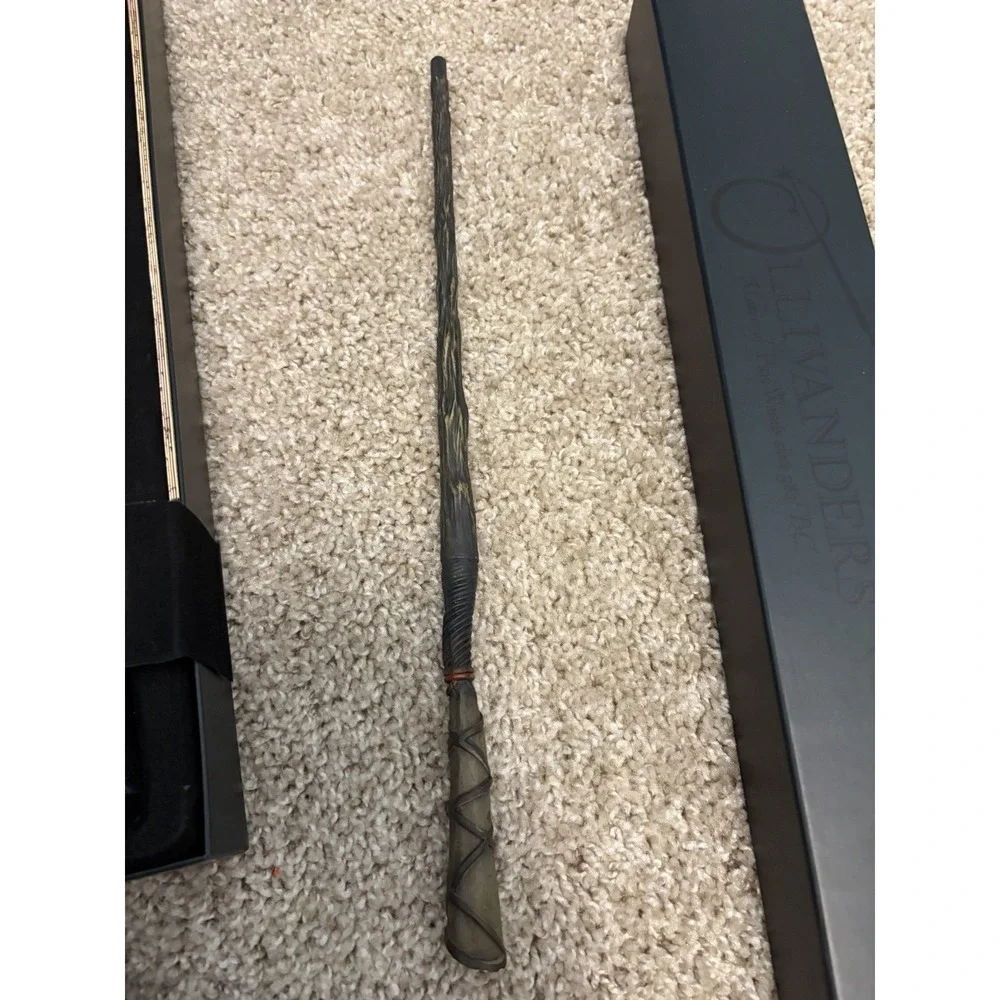 Interactive Ollivanders Harry Potter Fantasy Collectible Wand in Box